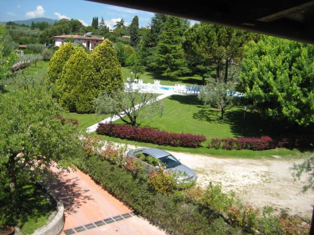 Residence L'Oliveto Garden And Swimming Pool San Felice del Benaco Exterior foto