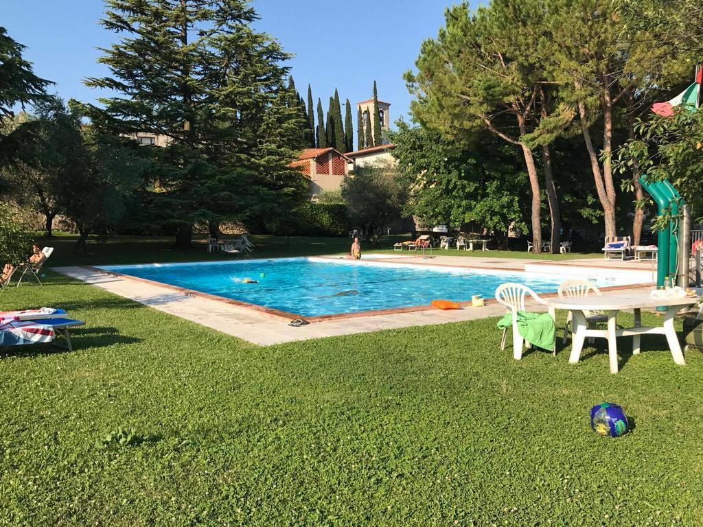 Residence L'Oliveto Garden And Swimming Pool San Felice del Benaco Exterior foto