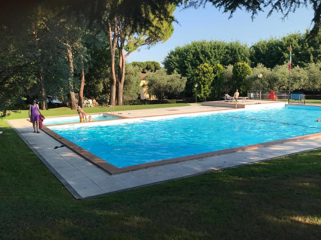 Residence L'Oliveto Garden And Swimming Pool San Felice del Benaco Exterior foto